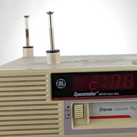 Vintage GE Spacemaker Under the Cabinet AM/FM Radio, Cassette Player