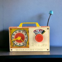 1971 Fisher Price Hickory Dickory Dock Wind Up Musical Clock