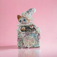 Westminster Vintage Wind Up Musical Kitten Music Box