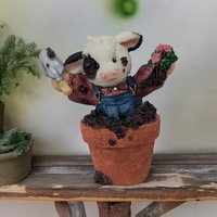 1996 Enesco Mary Moo Moos "Peek-A-Moo" Cow Figurine