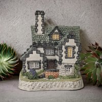 1993 David Winter Cottages The Seminary, Signed