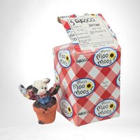 1996 Enesco Mary Moo Moos "Peek-A-Moo" Cow Figurine