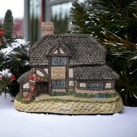 Vintage David Winters Brittish Traditions December The Bull and Bush