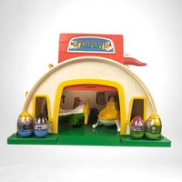 1975 Hasbro Romper Room Weebles Airport Playset