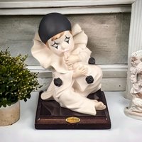Giuseppe Armani Pierrot Figurine | Porcelain Clown Statue | Commedia dell'Arte | 0749P | Vintage Italian Art