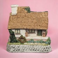 David Winter The Model Dairy Cottage | 1995 Handcrafted English Village Figurine | Collectible Miniature with Box | 4 Inches