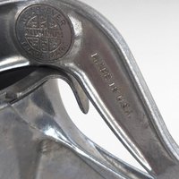 Vintage WearEver Aluminum Juice Press, Manual Citrus Juicer, Retro Kitchenware, Collectible Kitchen Gadget