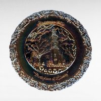 1975 Fenton Christmas Carnival Glass Plate | "Birthplace of Liberty" | Collectible Plate | Vintage Holiday Decor