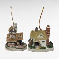 Pair of Vintage David Winter Cottage Ornaments: Buttercup Cottage and Flower Shop (1995)