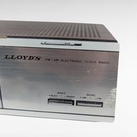 Vintage Lloyd's FM/AM Electric Radio Alarm Clock | Retro Alarm Clock | 70s Decor | Bedroom Decor