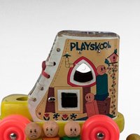 Vintage Playskool Little Old Lady Shoe Boot Pull Toy with Wooden People, Classic Toy, Nostalgic Gift, Collectible Toy, Nursery Decor