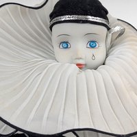 Vintage Sad Clown Head Music Box, Black & White Porcelain, Rotating Base, Unique Gift, Collectible Clown Decor
