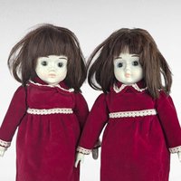 Vintage Commonwealth Happyland Porcelain Doll Pair, 15-16 Inch Victorian Style Dolls, Red Velvet Dresses, Collectible Dolls, Doll Collector