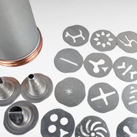 Vintage Mirro Cookie Press Set - Complete with 12 Discs, 3 Tips - Retro Baking Tool, Spritz Cookies, Holiday Baking