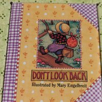 Vintage 2000 Mary Engelbreit "A Book is a Present" 4 Book Set, Children's Reading, Decorative Book Set, Gift for Book Lovers