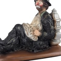 Vintage Esco Emmett Kelly Jr. Clown Leaning on Fire Hydrant Resin Figurine, 8", Collectible Clown Decor, Gift for Clown Collectors