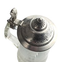 Etched Canadian Goose Glass Beer Stein: Nature-Themed Drinkware