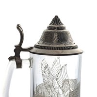 Etched Canadian Goose Glass Beer Stein: Nature-Themed Drinkware