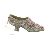 Vintage Resin High Heel Shoe Ornaments: Fashion Christmas Decor, Set of 4