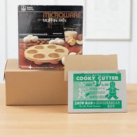 Vintage Anchor Hocking Muffin Pan & Snowman Cookie Cutter Set: Retro Baking Gift