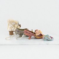 Vintage Resin High Heel Shoe Ornaments: Fashion Christmas Decor, Set of 4