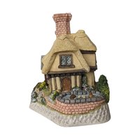 David Winter "Spring Hollow" Cottage: 1994 Vintage Collectible with COA & Box