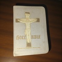 1955 Holy Bible: Thumb Indexed Gilt Edge Family Bible