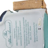 1982 Avon Presidents Club Albee Award Figurine