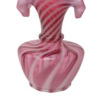 Fenton Pink Swirl Opalescent Vase – Vintage Ribbed Art Glass Floral Decor