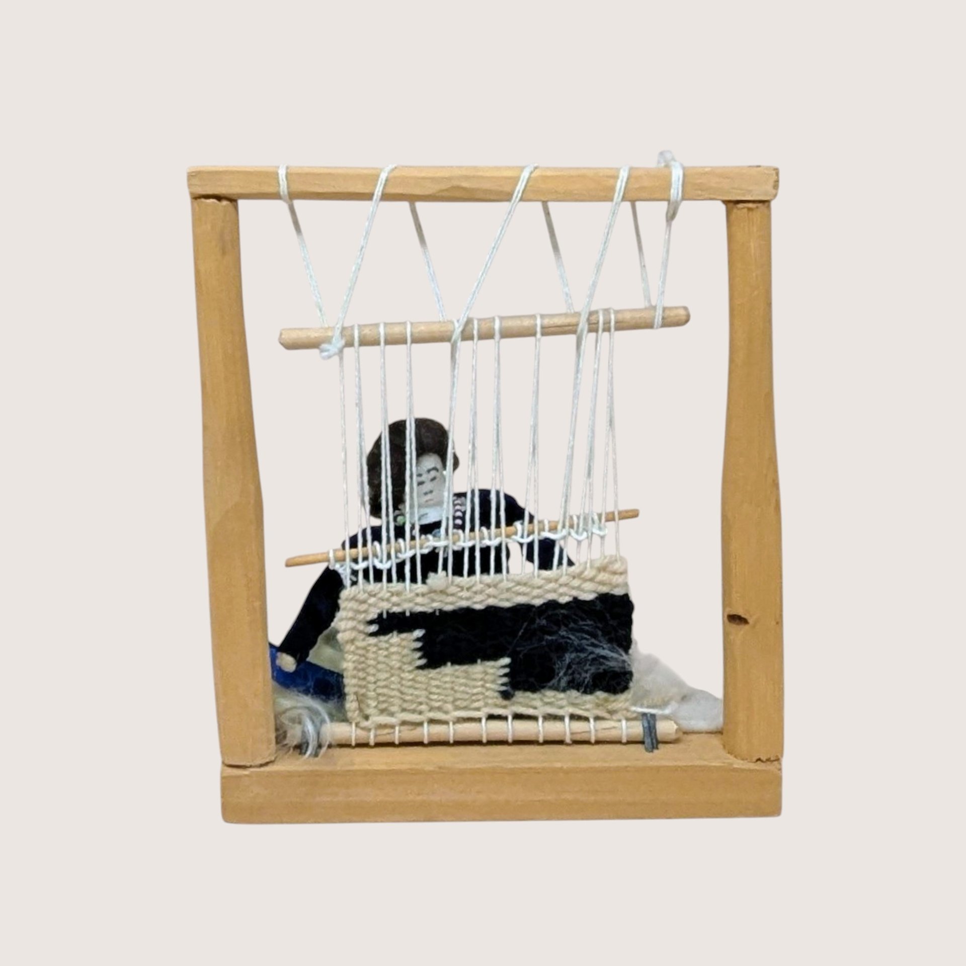 Mid-Century Navajo "Weaver at Loom" Diorama