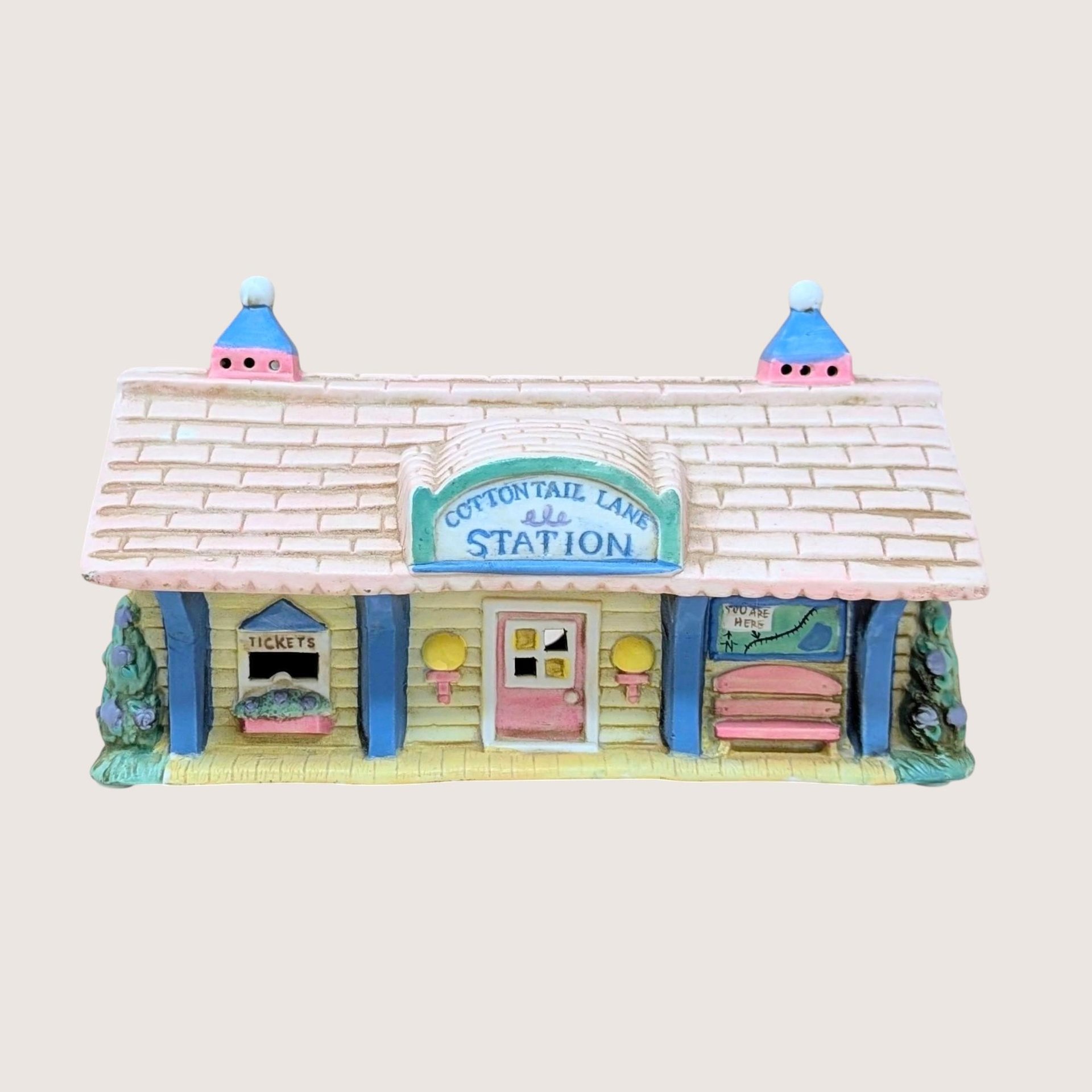 1990s Midwest Cottontail Lane Station