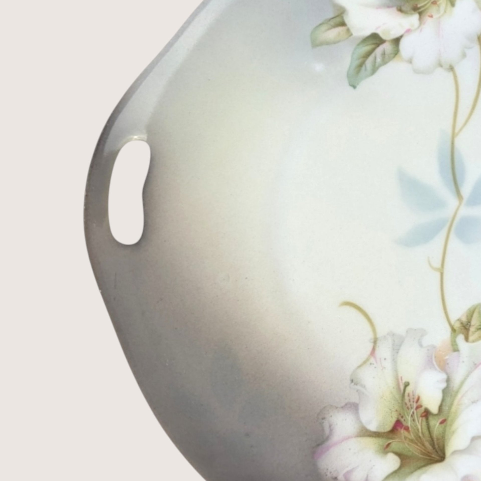 1900s PV Vessra Porcelain Handled Art Nouveau Style Dresser Plate