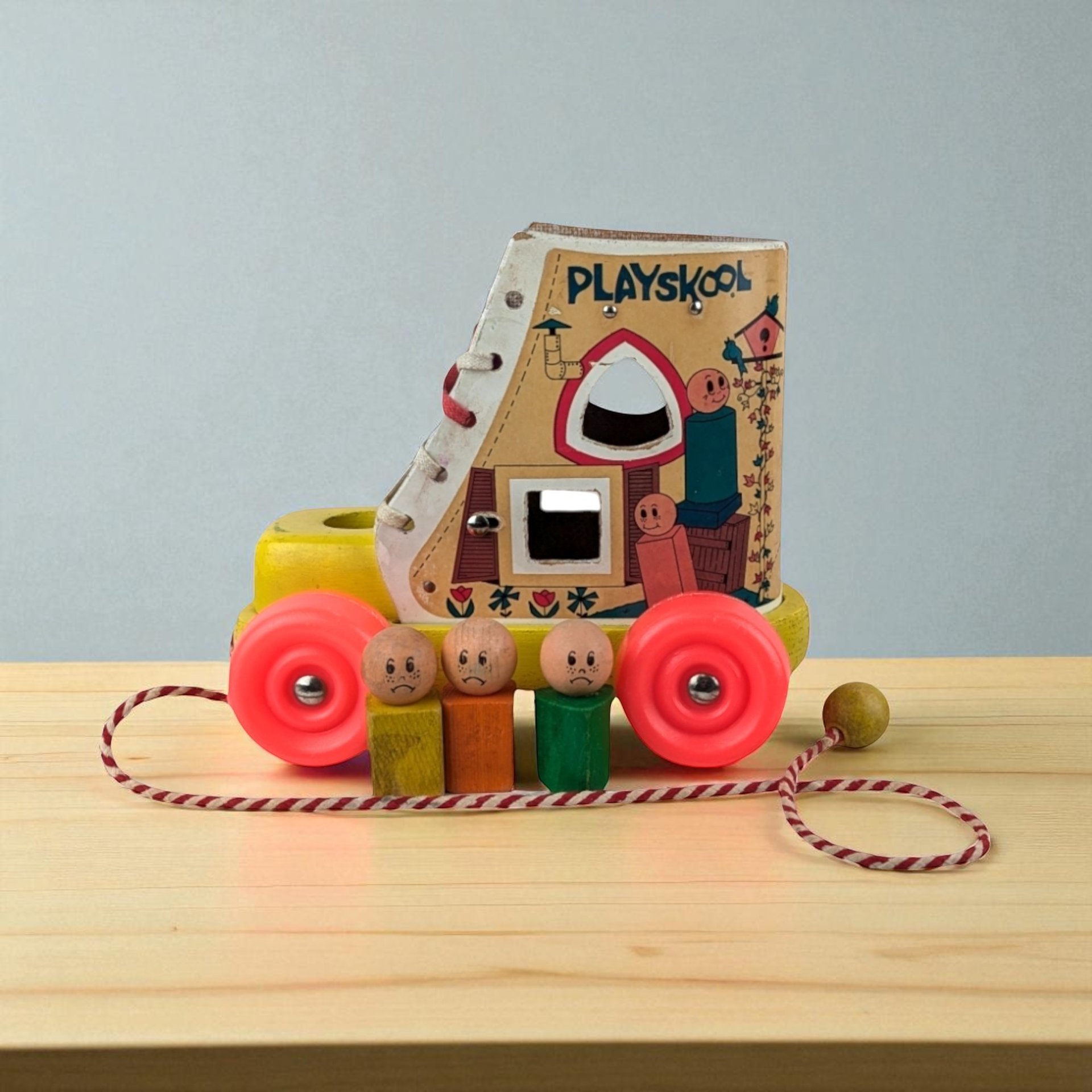 Vintage Playskool Little Old Lady Shoe Boot Pull Toy with Wooden People, Classic Toy, Nostalgic Gift, Collectible Toy, Nursery Decor