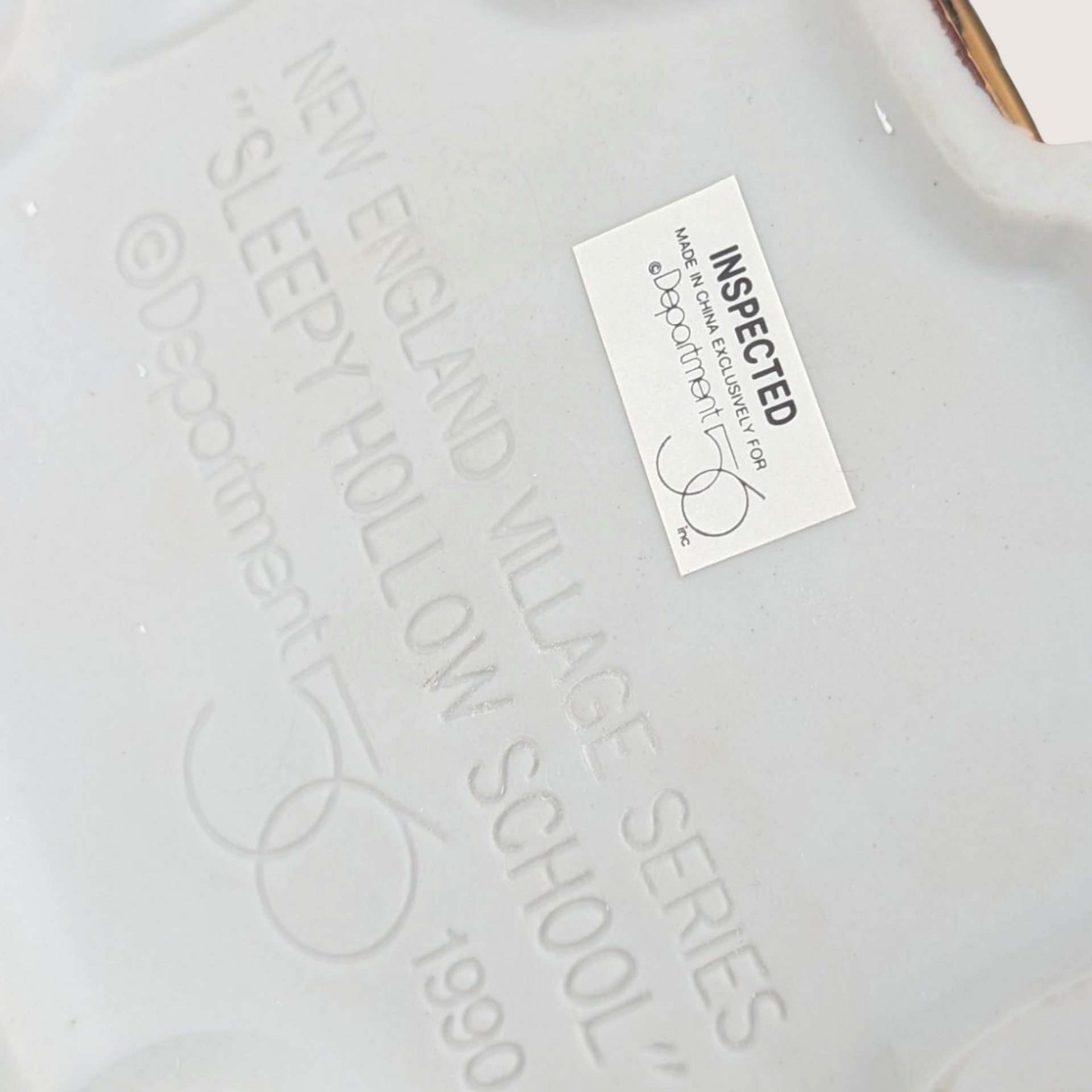 1990 Dept 56 Sleepy Hollow School New England Village Light Up House