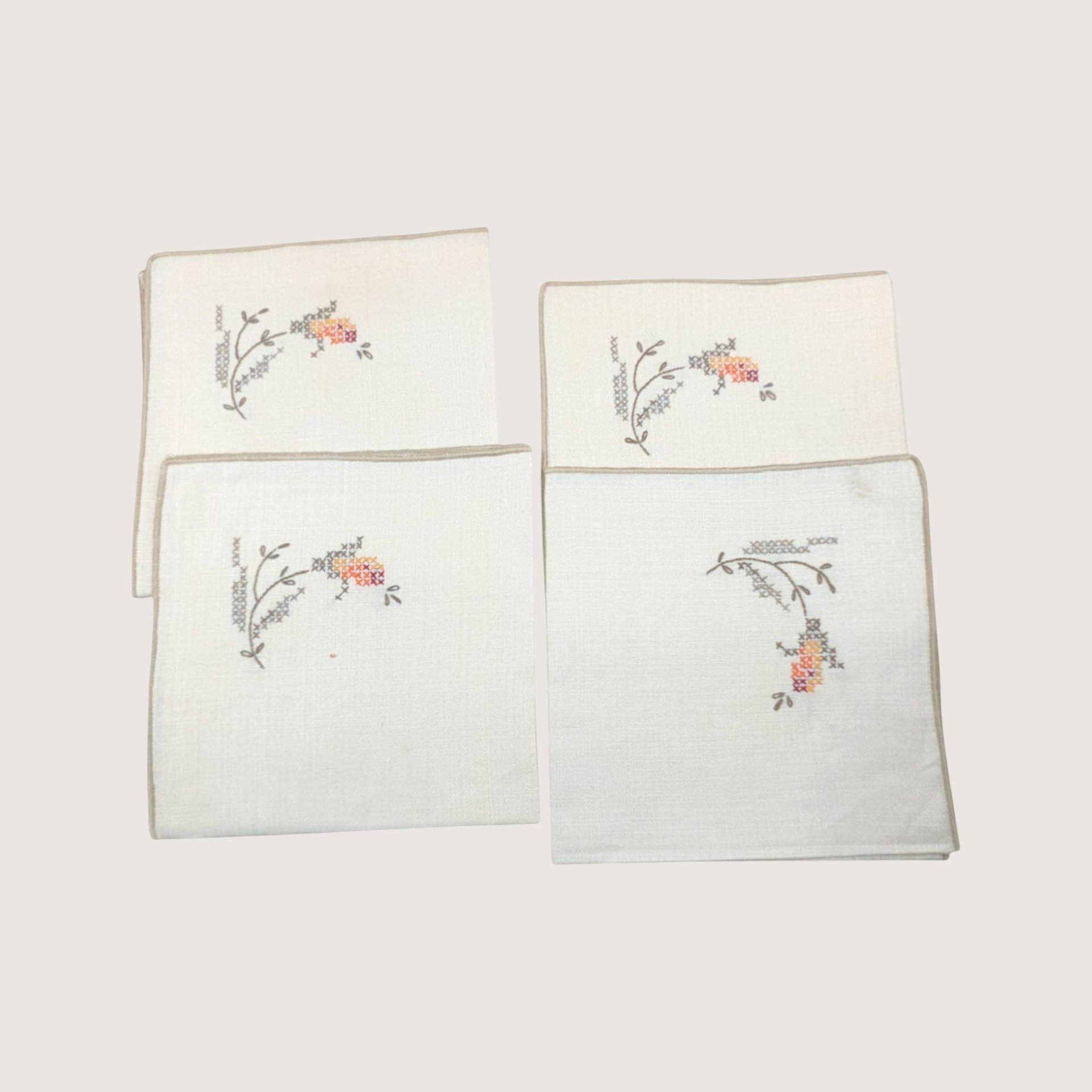 1960s Bucilla Linen Cross Stitch Placemat Set 