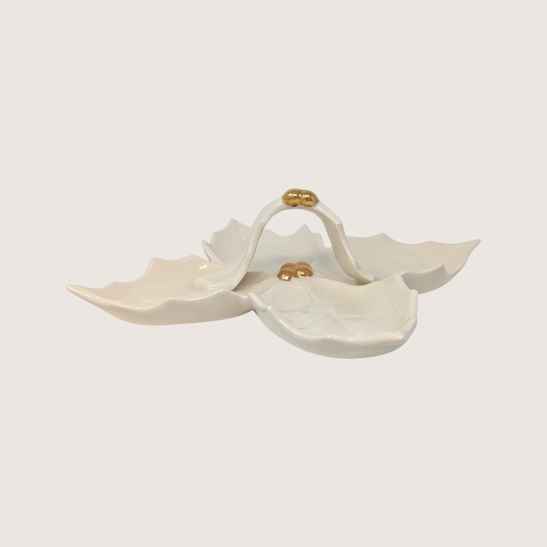 1960s Holland Mold Ceramic Leaf Dish