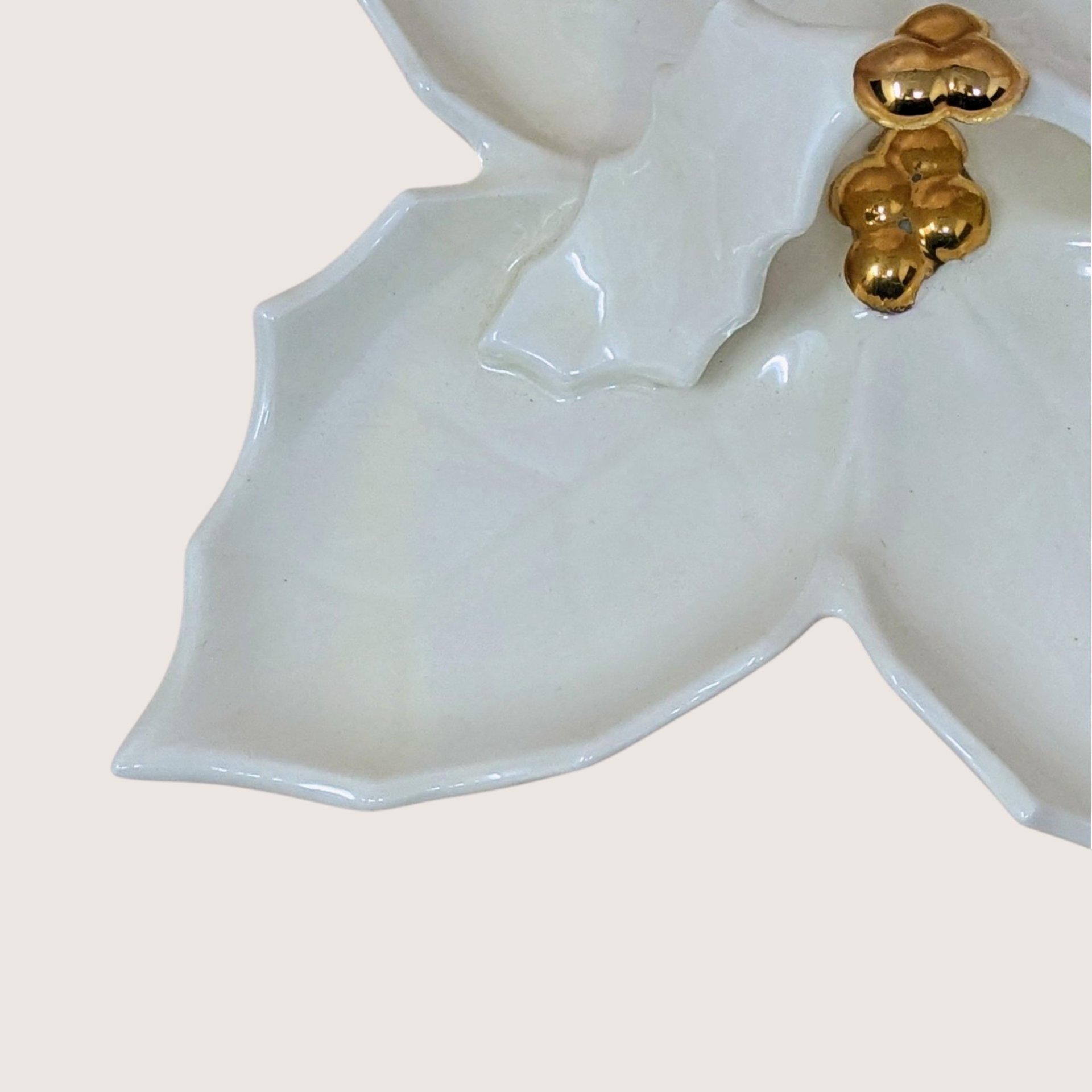 1960s Holland Mold Ceramic Four Part Leaf Dish