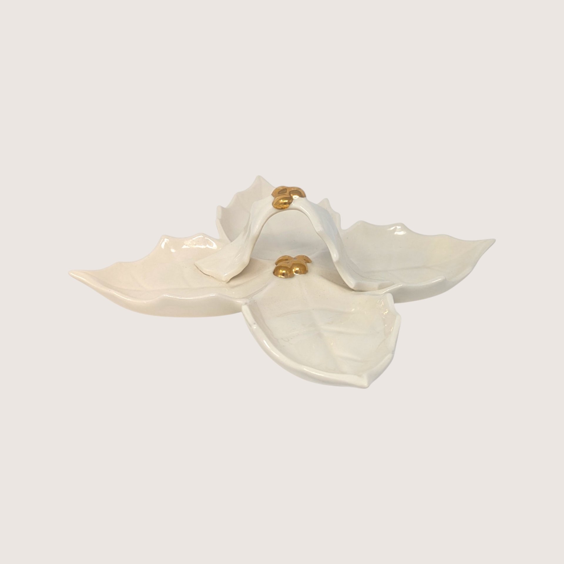 1960s Holland Mold Ceramic Leaf Dish
