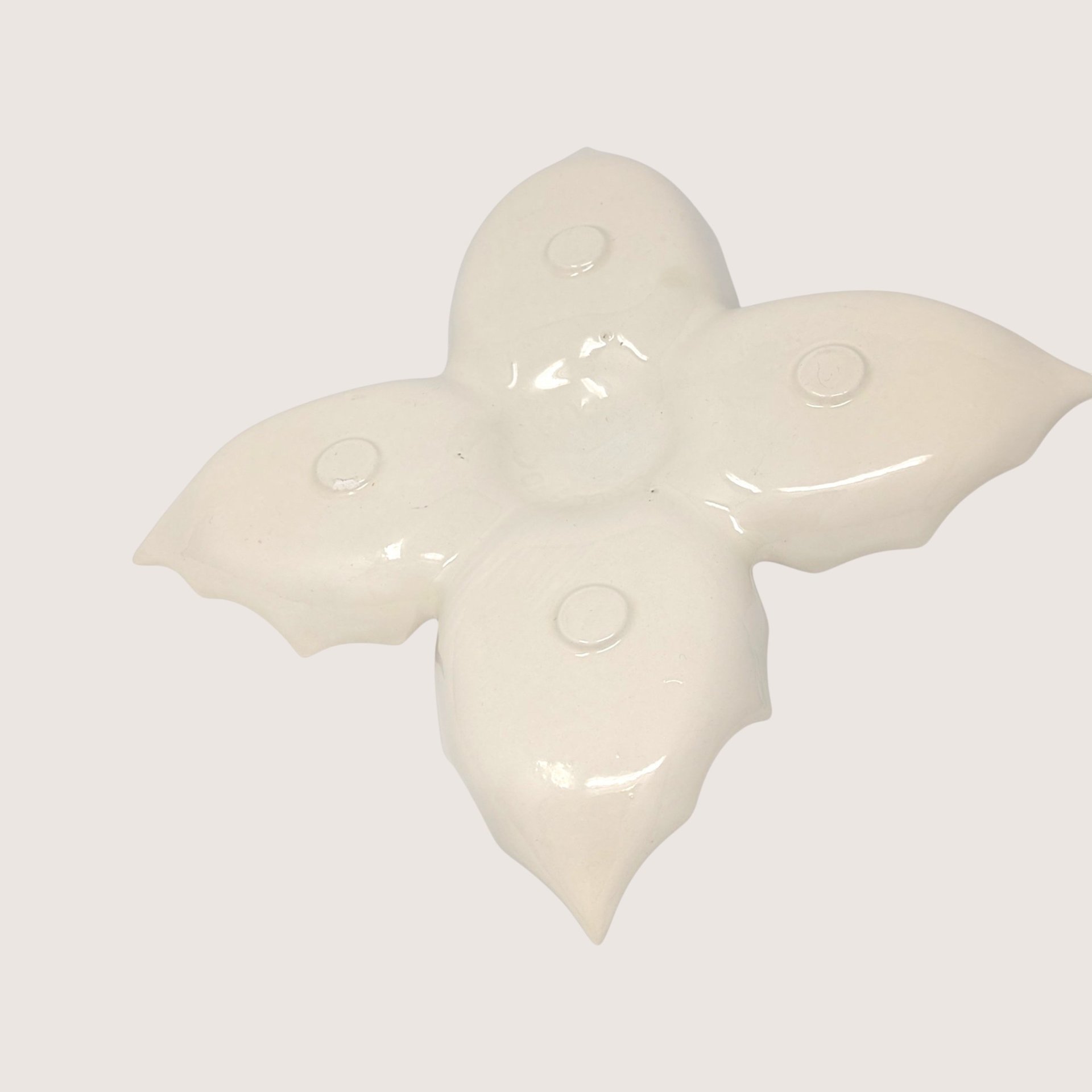 1960s Holland Mold Ceramic Leaf Dish