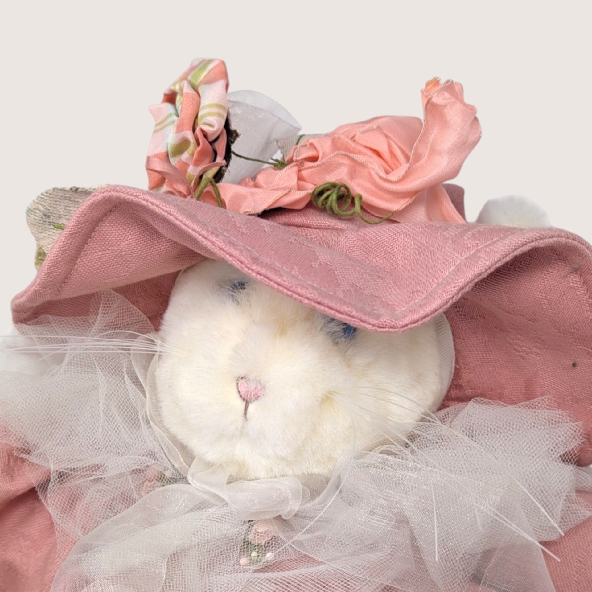 1994 Bunnies By the Bay Jolie Large Limited Edition Artisan Cat Doll