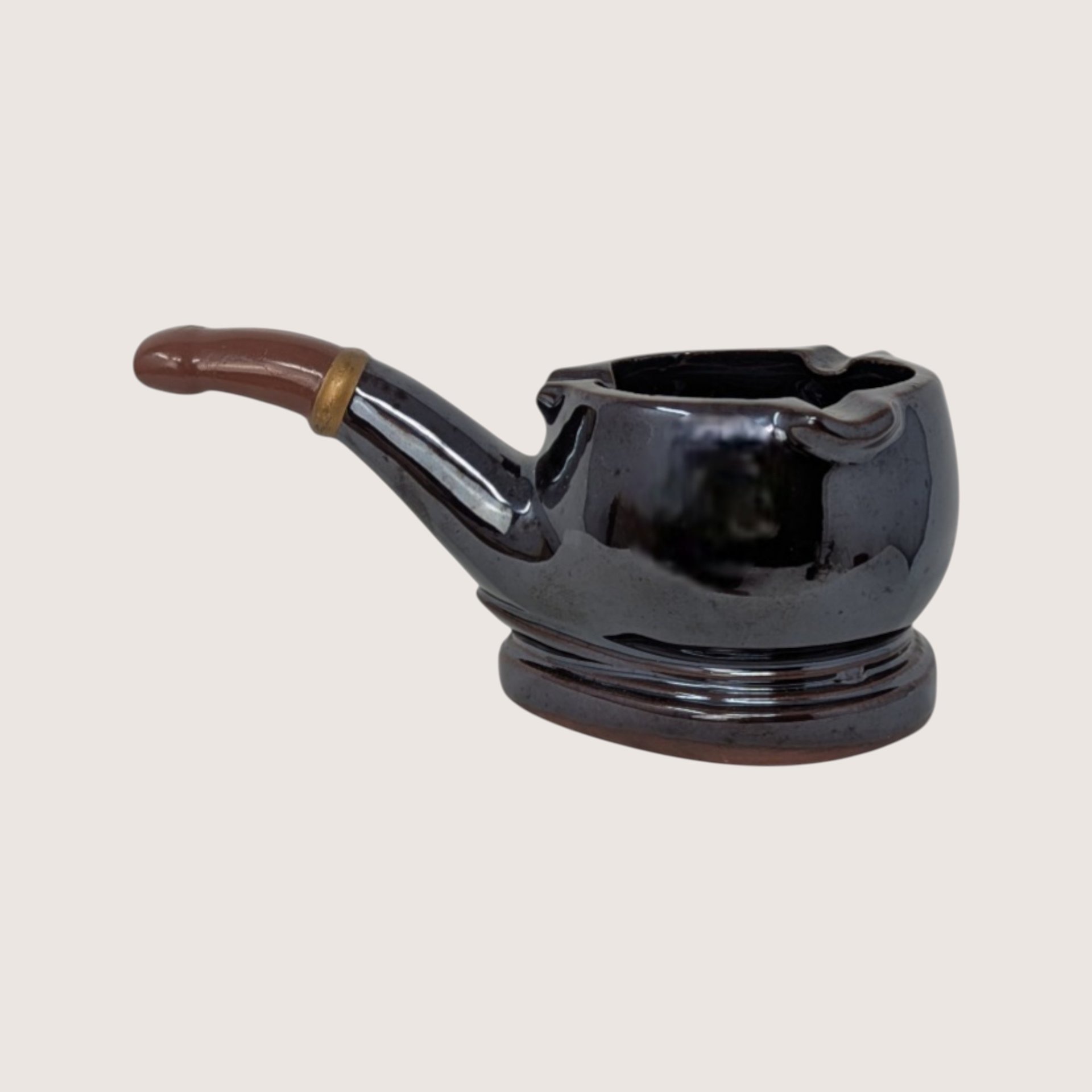 1960s Royal Japan Ceramic Pipe Ashtray