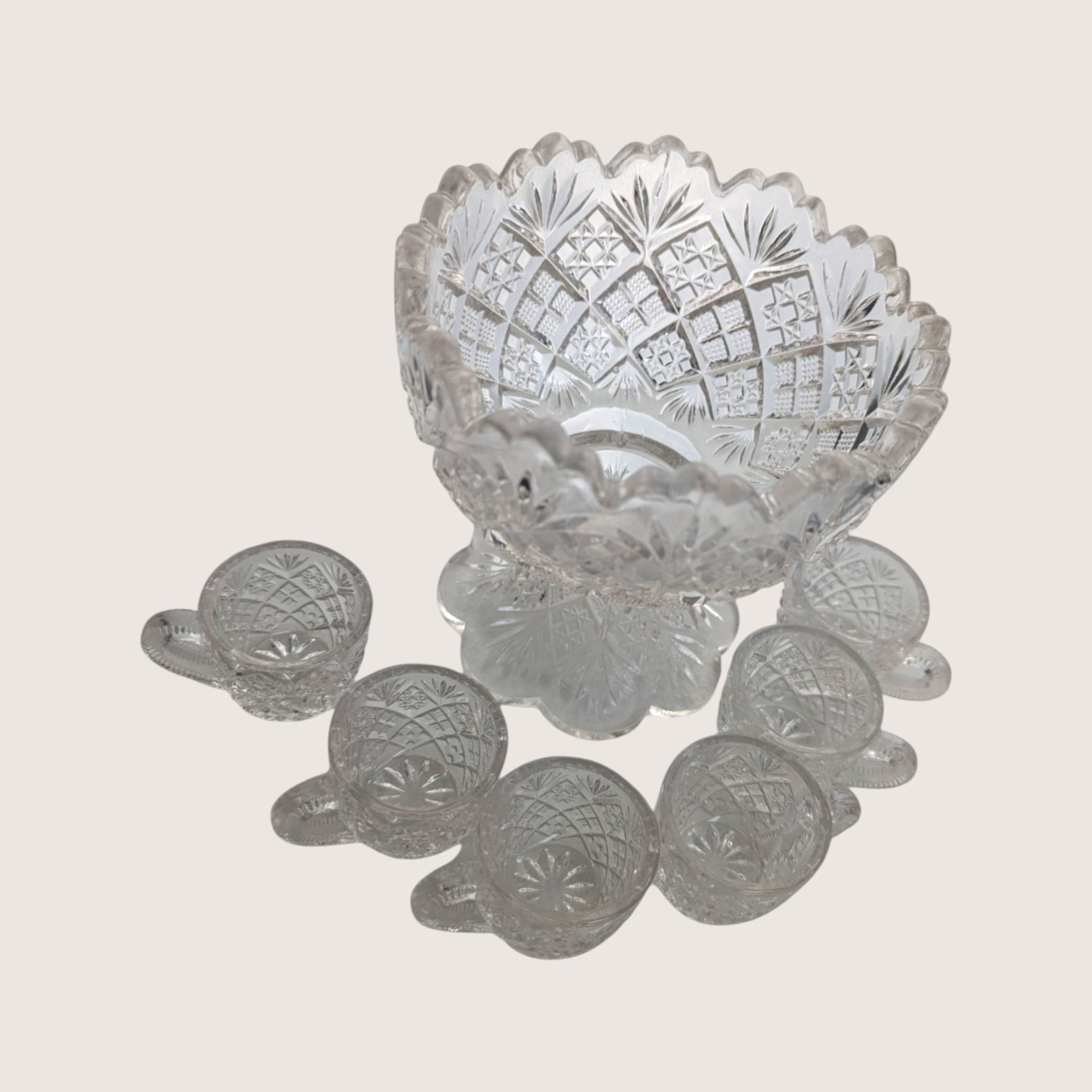 1950s Westmoreland Thumbelina Mini Punch Bowl Set
