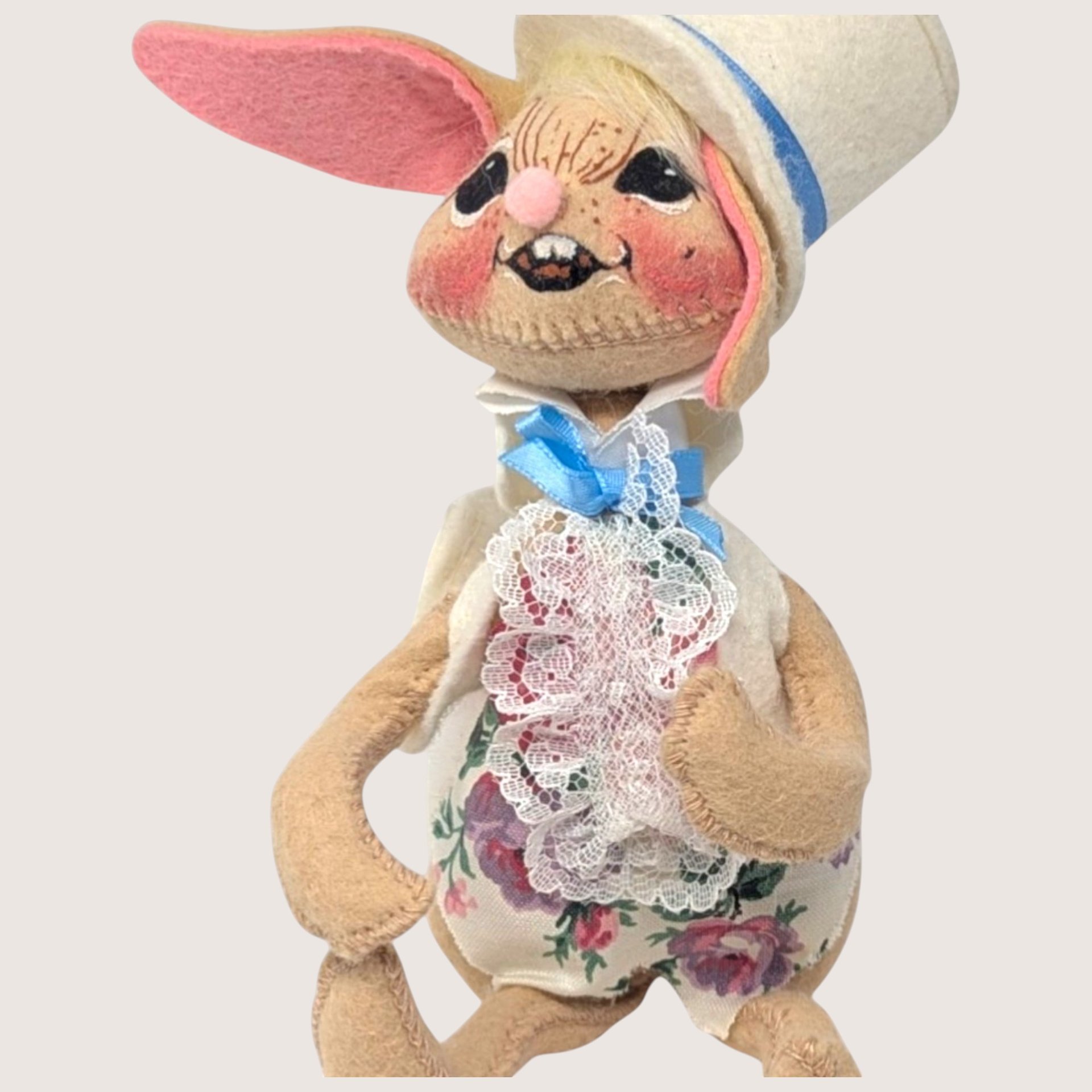 1993 Annalee Felt Fabric Easter Bunny Figurine