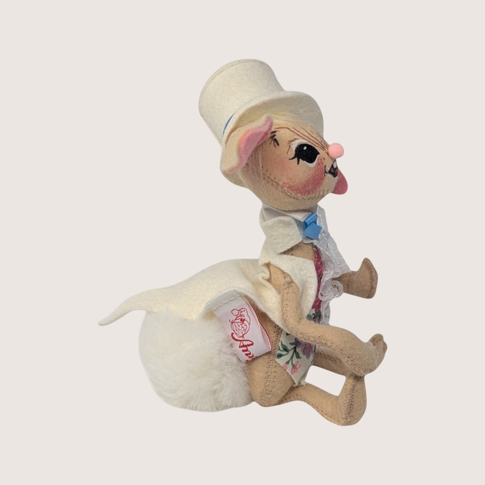 1993 Annalee Felt Fabric Easter Bunny Figurine