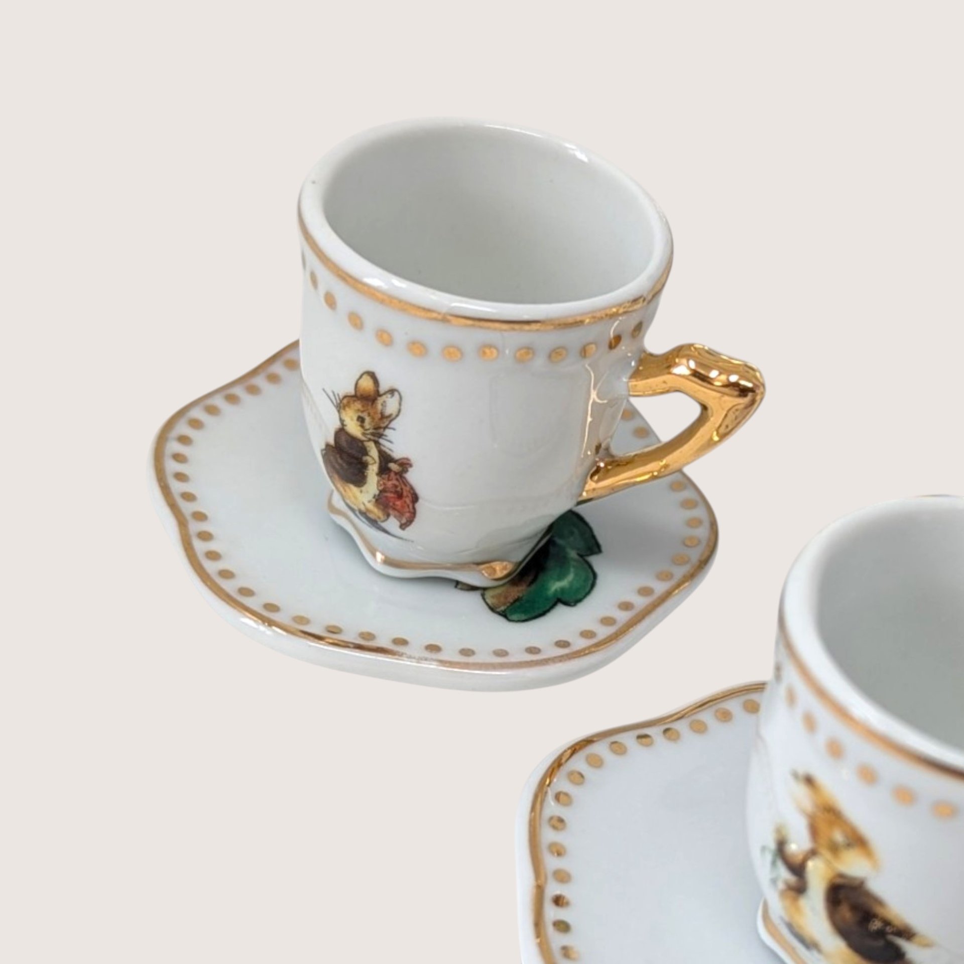 2002 Beatrix Potter Peter Rabbit 10 pc Porcelain Mini Tea Set 