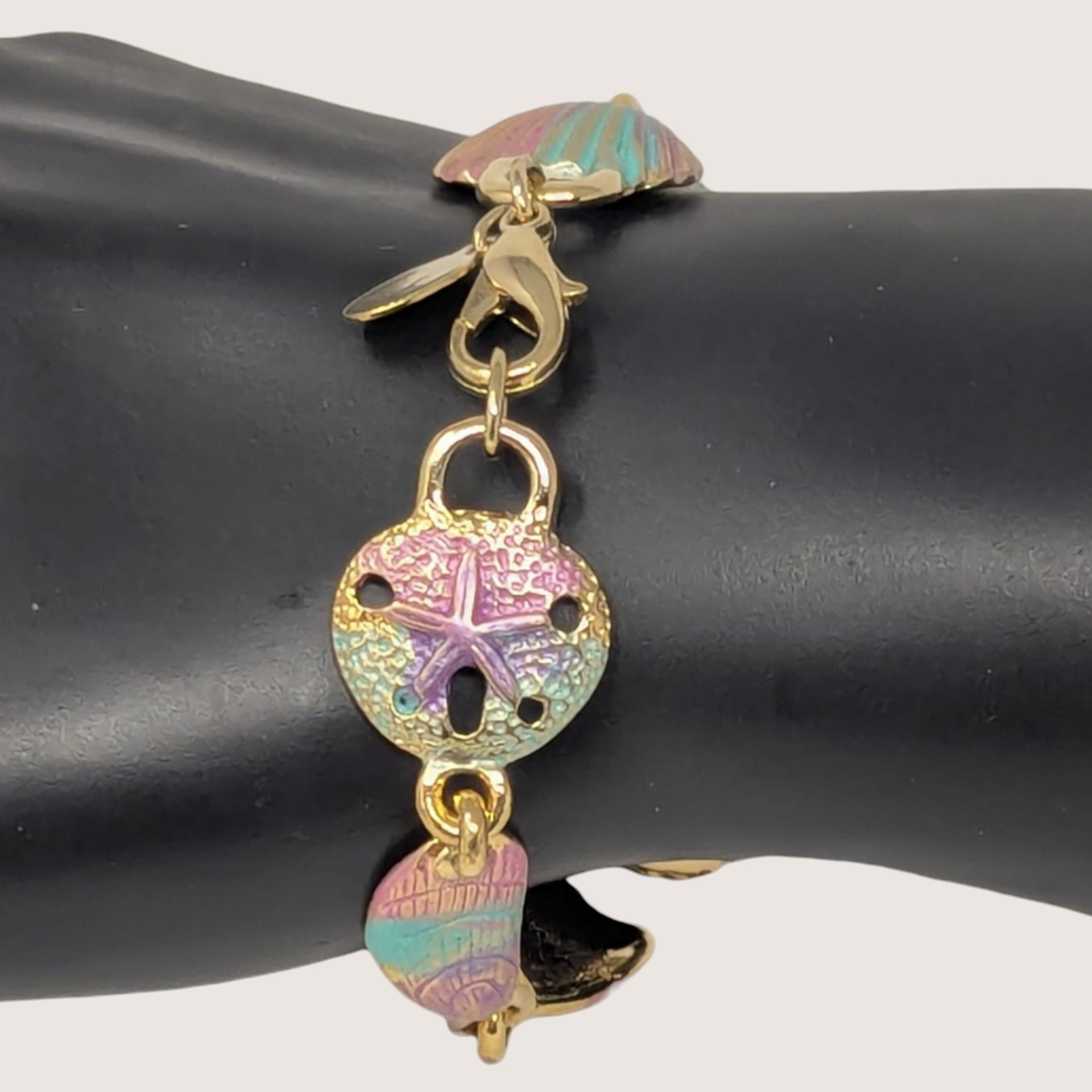 Vintage Gold Tone Enamel Starfish And Shell Link Bracelet