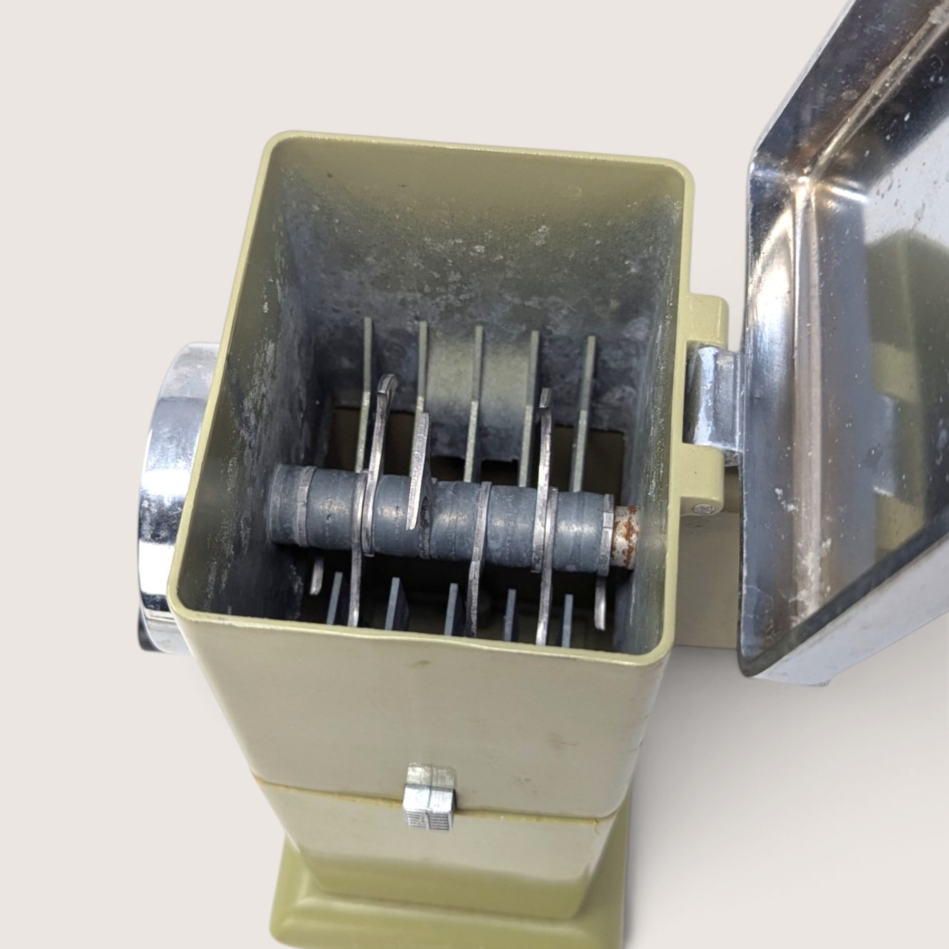 Vintage Rival Green Ice O Matic Ice Crusher