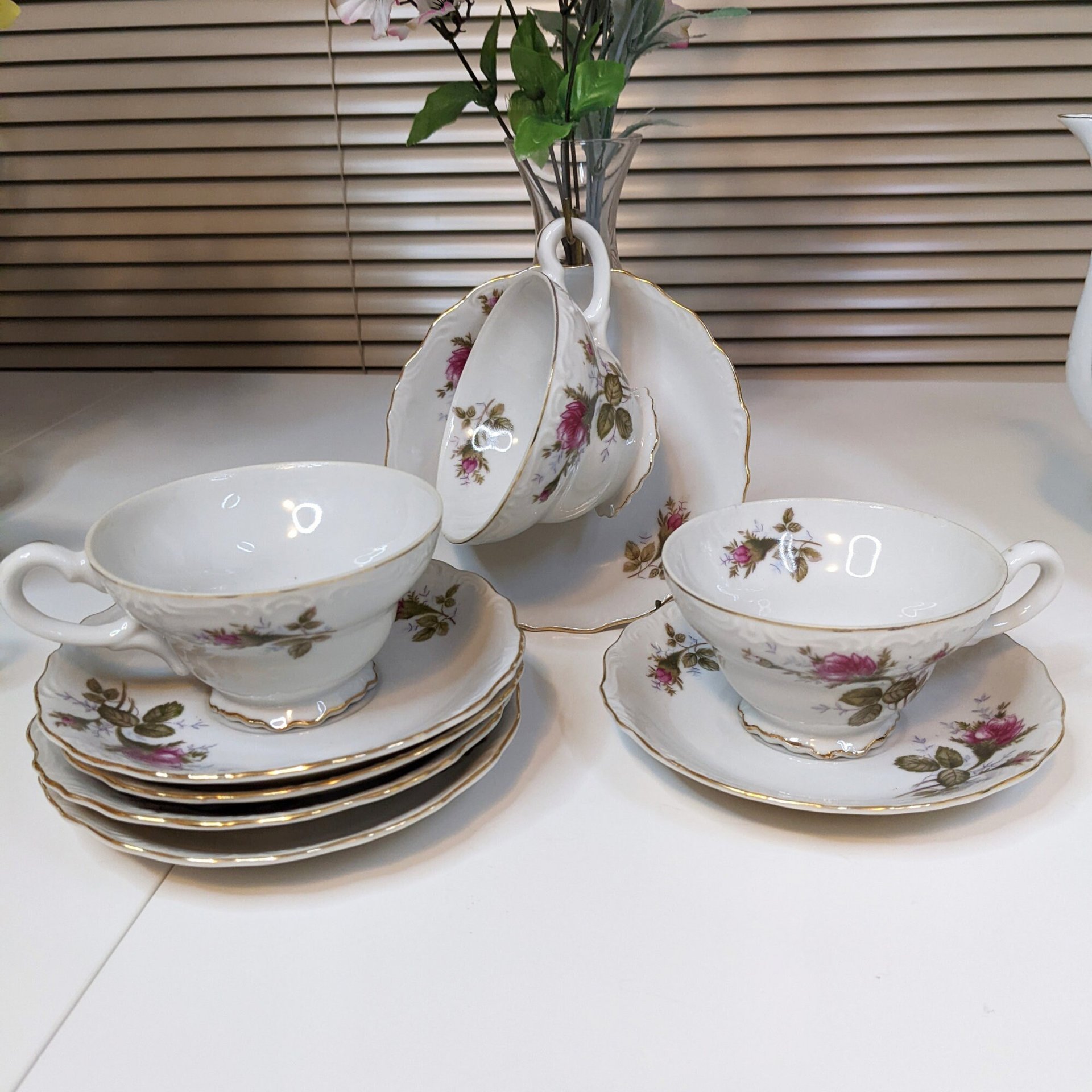 1950s Vintage Rose Decorated Tea Set - 15 Pieces