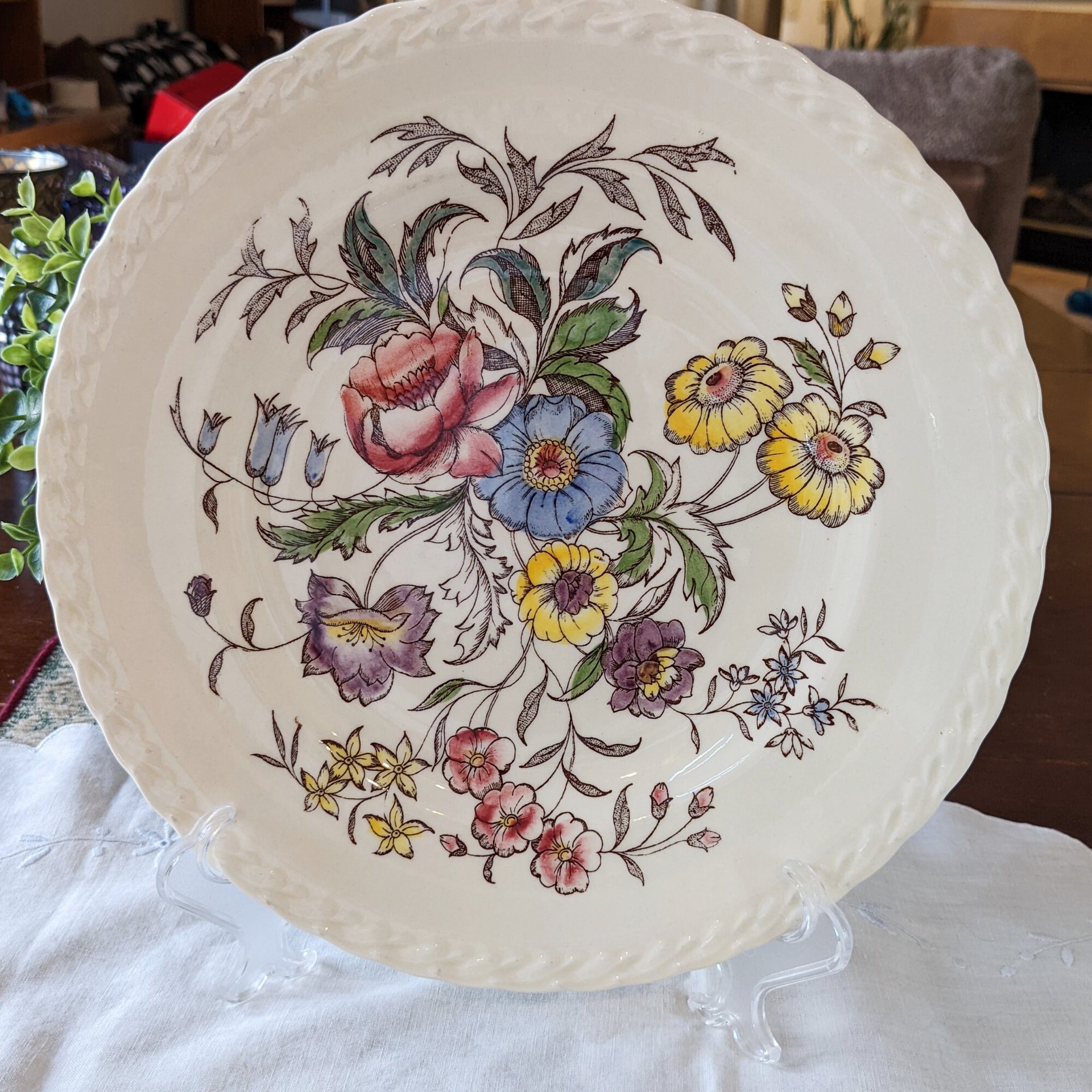 Mayflower Vernon Kilns Hand-Painted Dinner 6 Plates