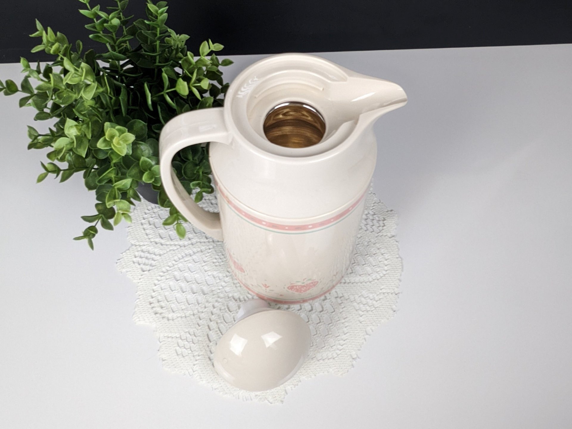 Corning Corelle Forever Yours Plastic Coffee Carafe/Thermos and Lid